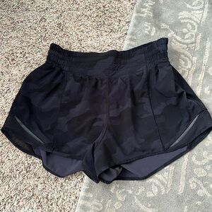 Lululemon Hotty Hot Shorts High Rise